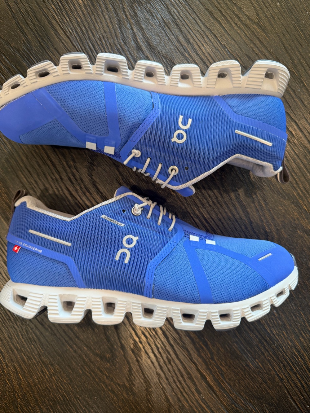 On Cloud Cloud 5 Waterproof Mens Sz 7 Running Shoes Cobalt Glacier Blue- defect